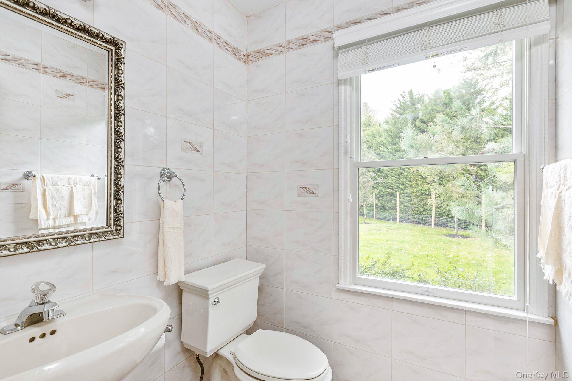 #18 photo, Manorville, サフォーク郡 Manorville , NY 11949