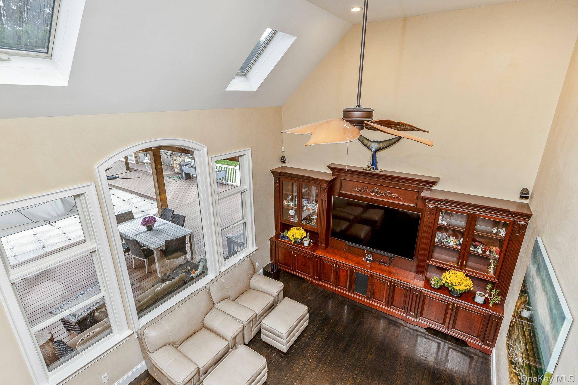 #19 photo, Manorville, サフォーク郡 Manorville , NY 11949