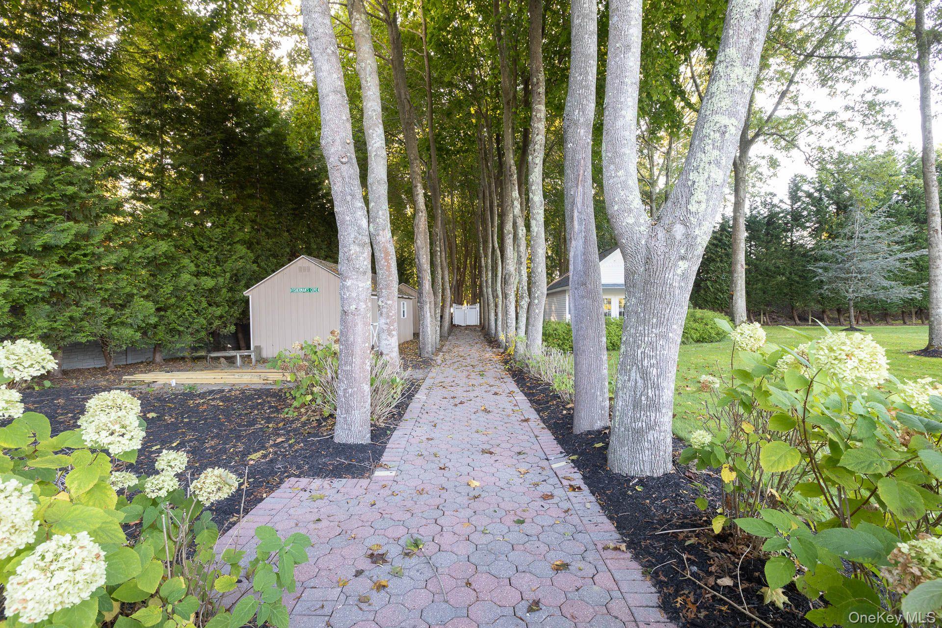 #7 photo, Manorville, サフォーク郡 Manorville , NY 11949