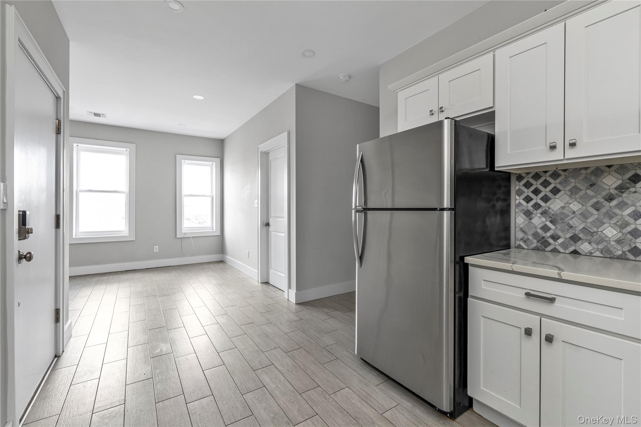 #8 photo, 17 N Park Avenue, Rockville Centre , NY 11570