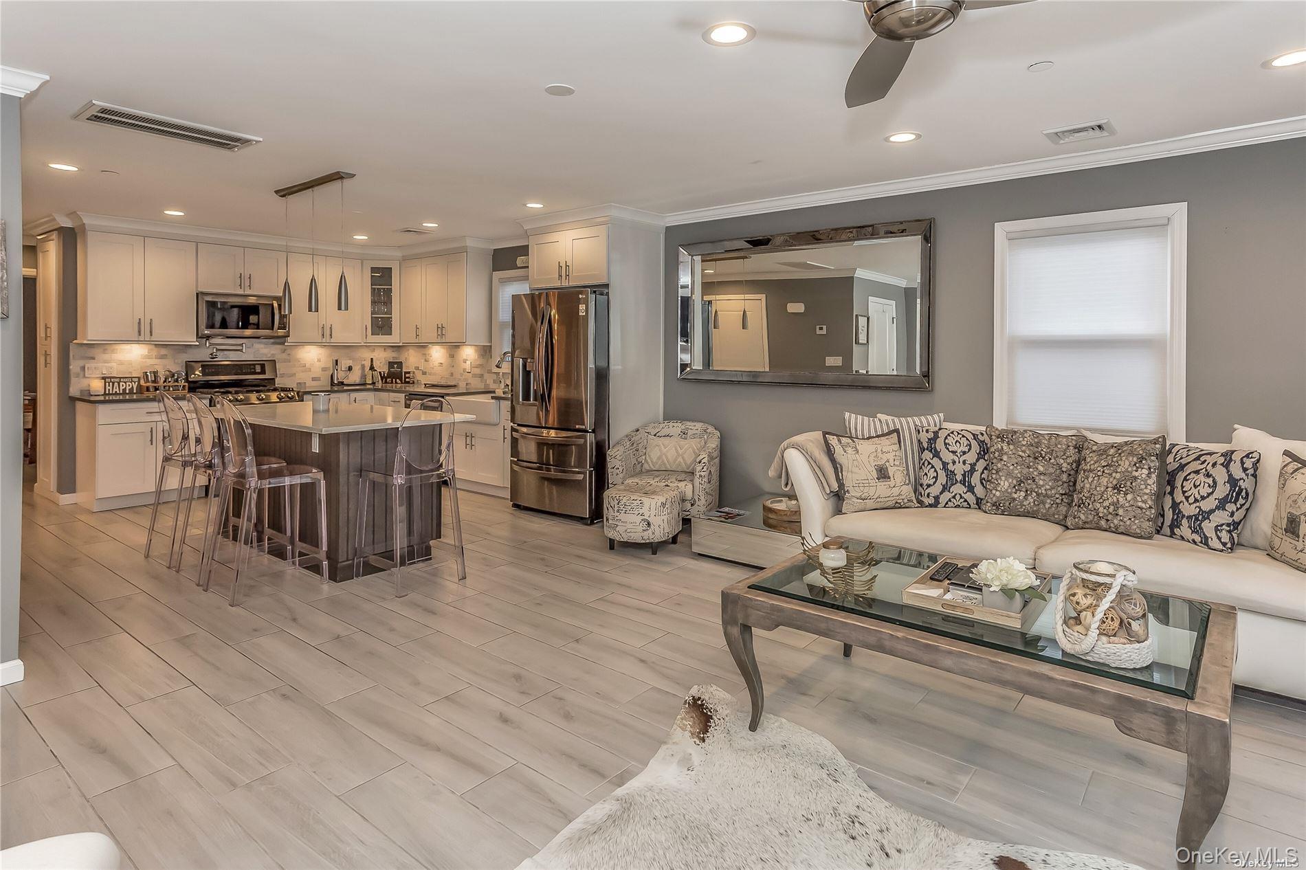 #4 photo, 127 Maple Boulevard, ナッソー郡 Long Beach , NY 11561