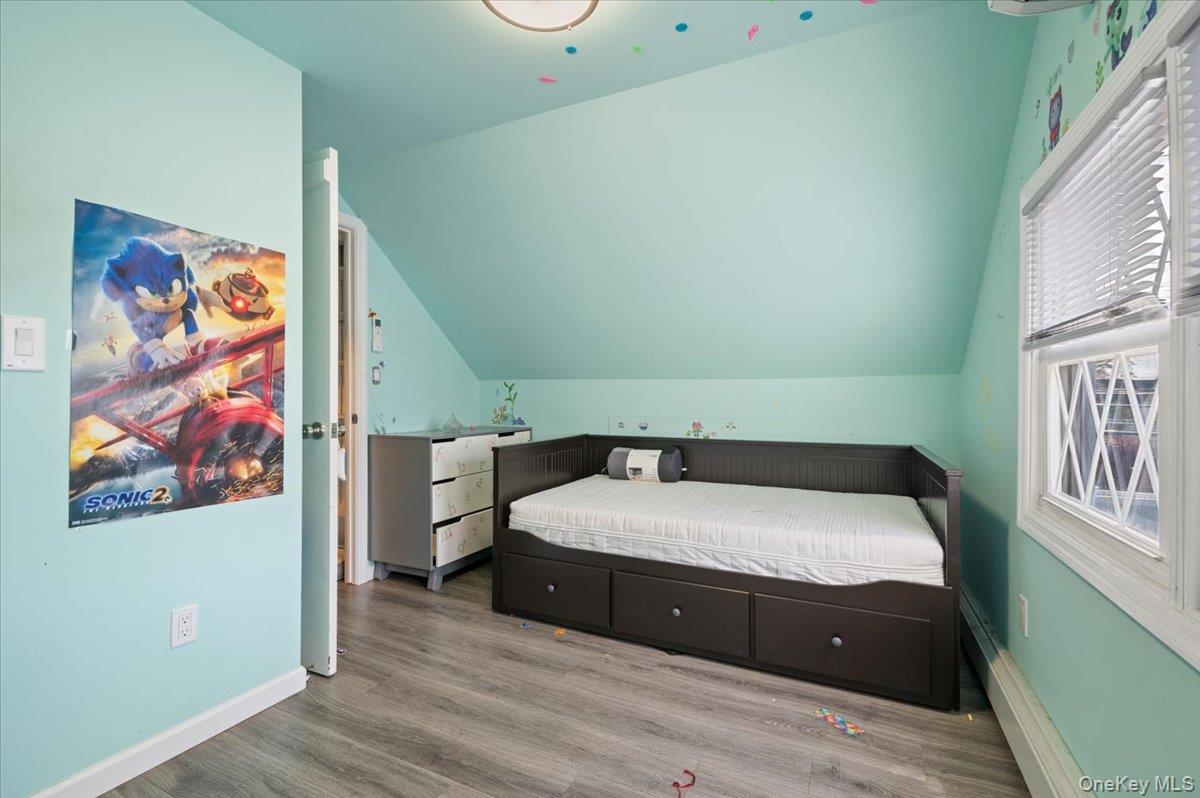 #13 photo, 54 HICKORY LANE, Levittown , NY 11756