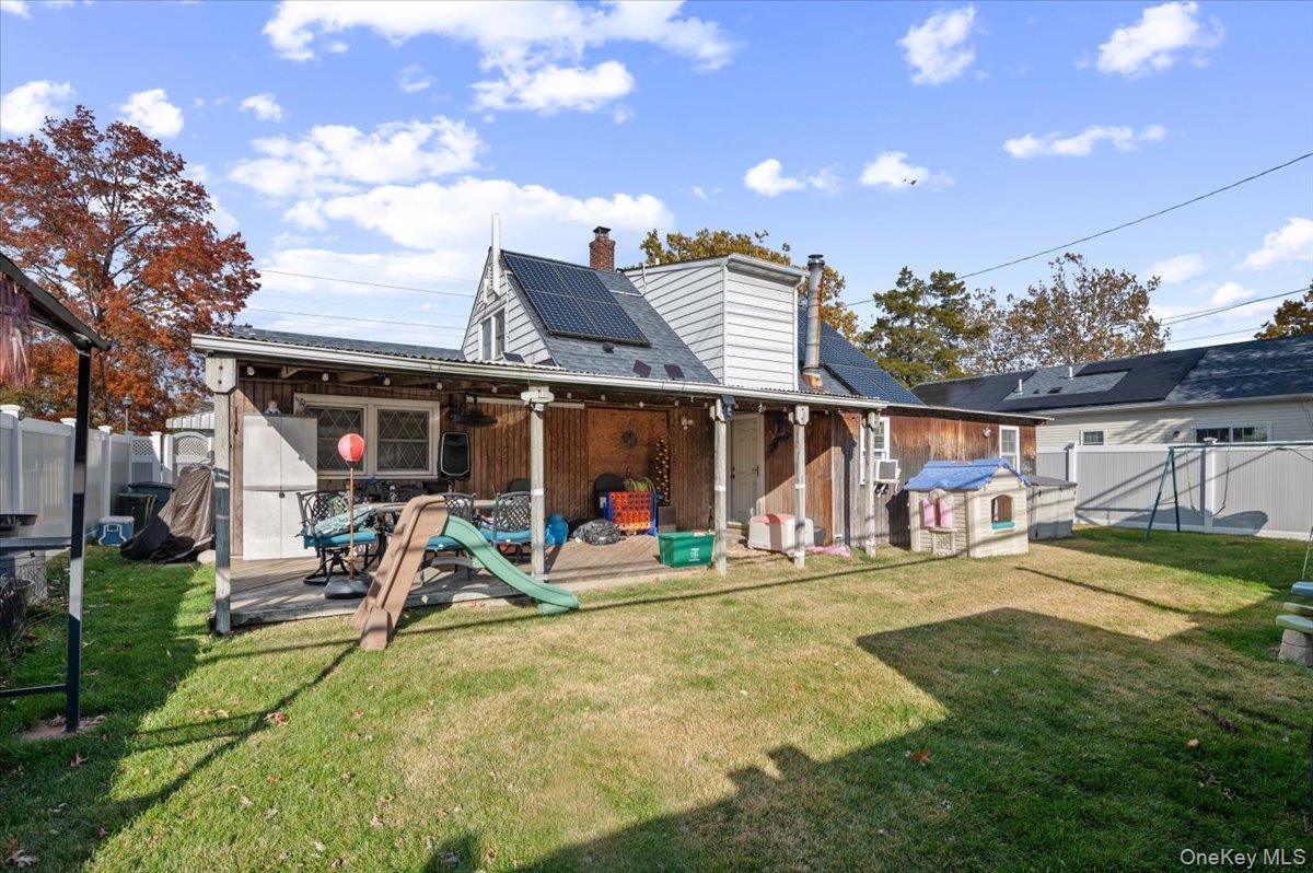 #17 photo, 54 HICKORY LANE, Levittown , NY 11756