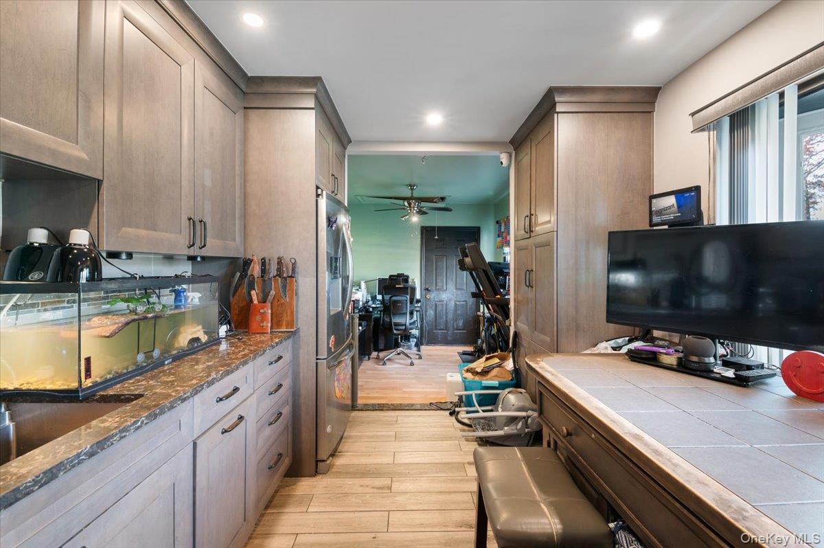 #7 photo, 54 HICKORY LANE, Levittown , NY 11756