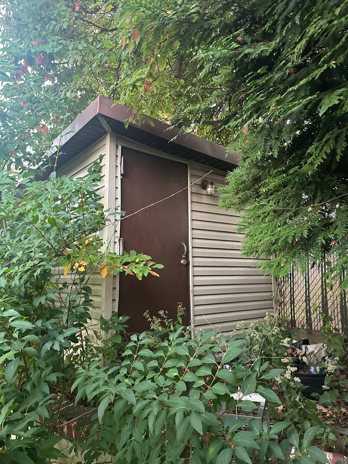 #38 photo, 193 Frederick Ave, South Floral Park , NY 11001