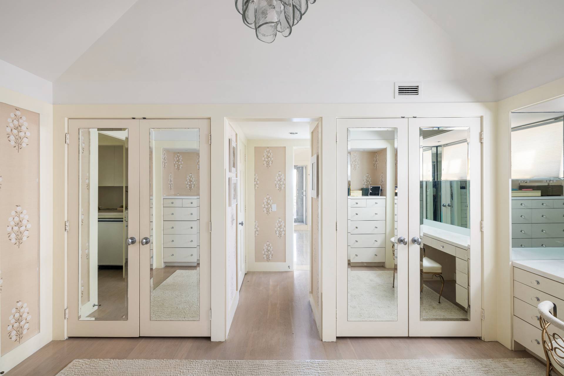 #20 photo, 137 MURRAY LN, サフォーク郡 Southampton , NY 11968