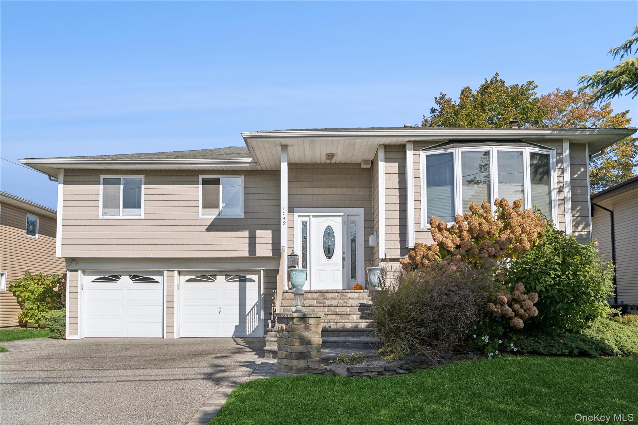 #1 photo, 1749 Ann Road, ナッソー郡 Merrick , NY 11566