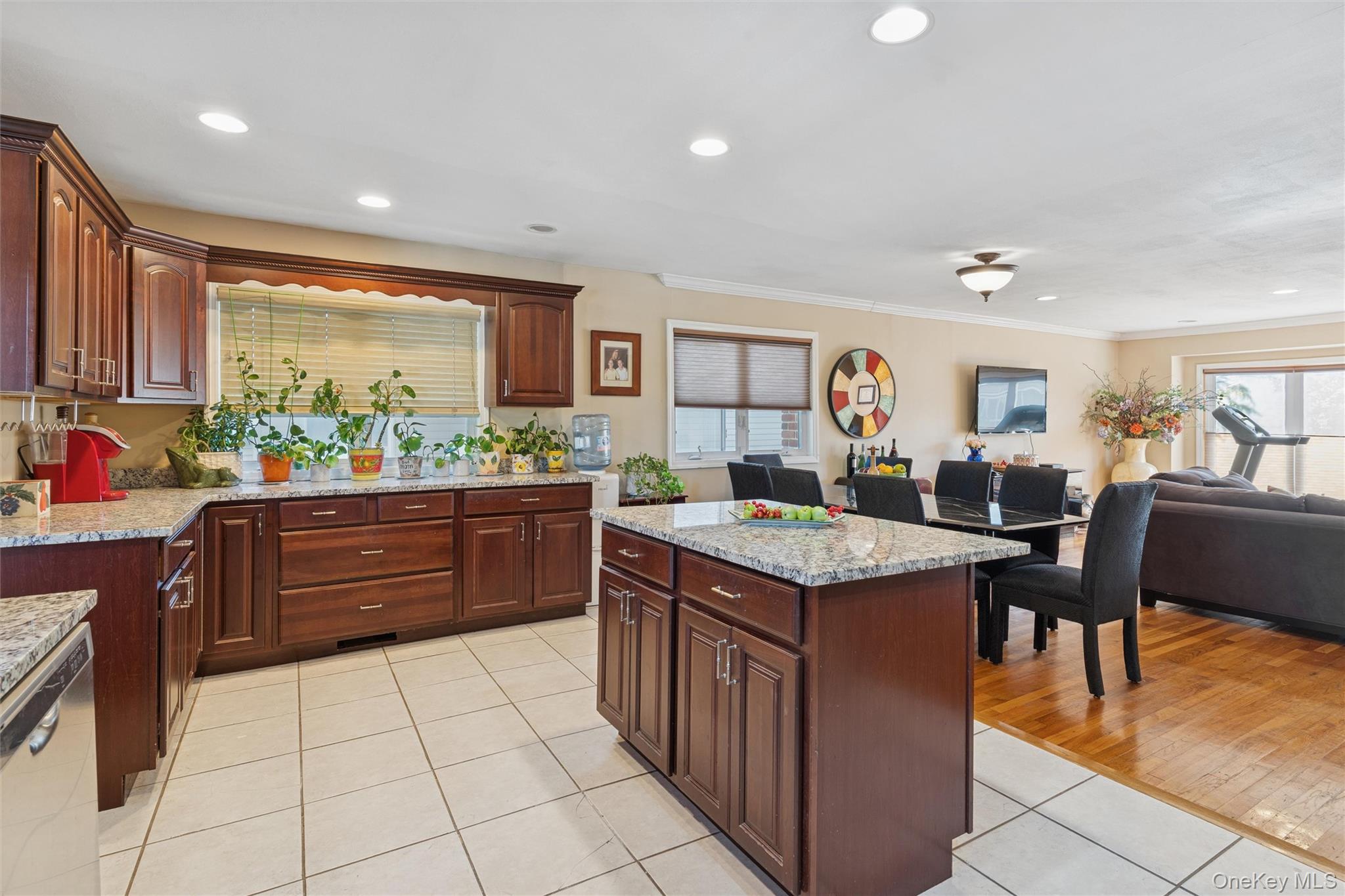 #9 photo, 1749 Ann Road, ナッソー郡 Merrick , NY 11566