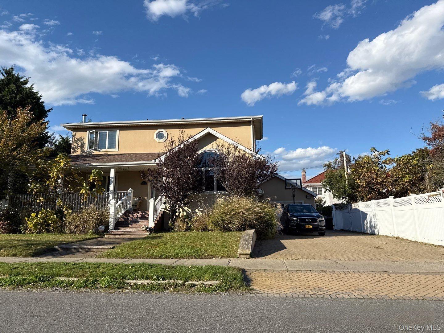 #2 photo, 47 E Beech Street, ナッソー郡 Long Beach , NY 11561