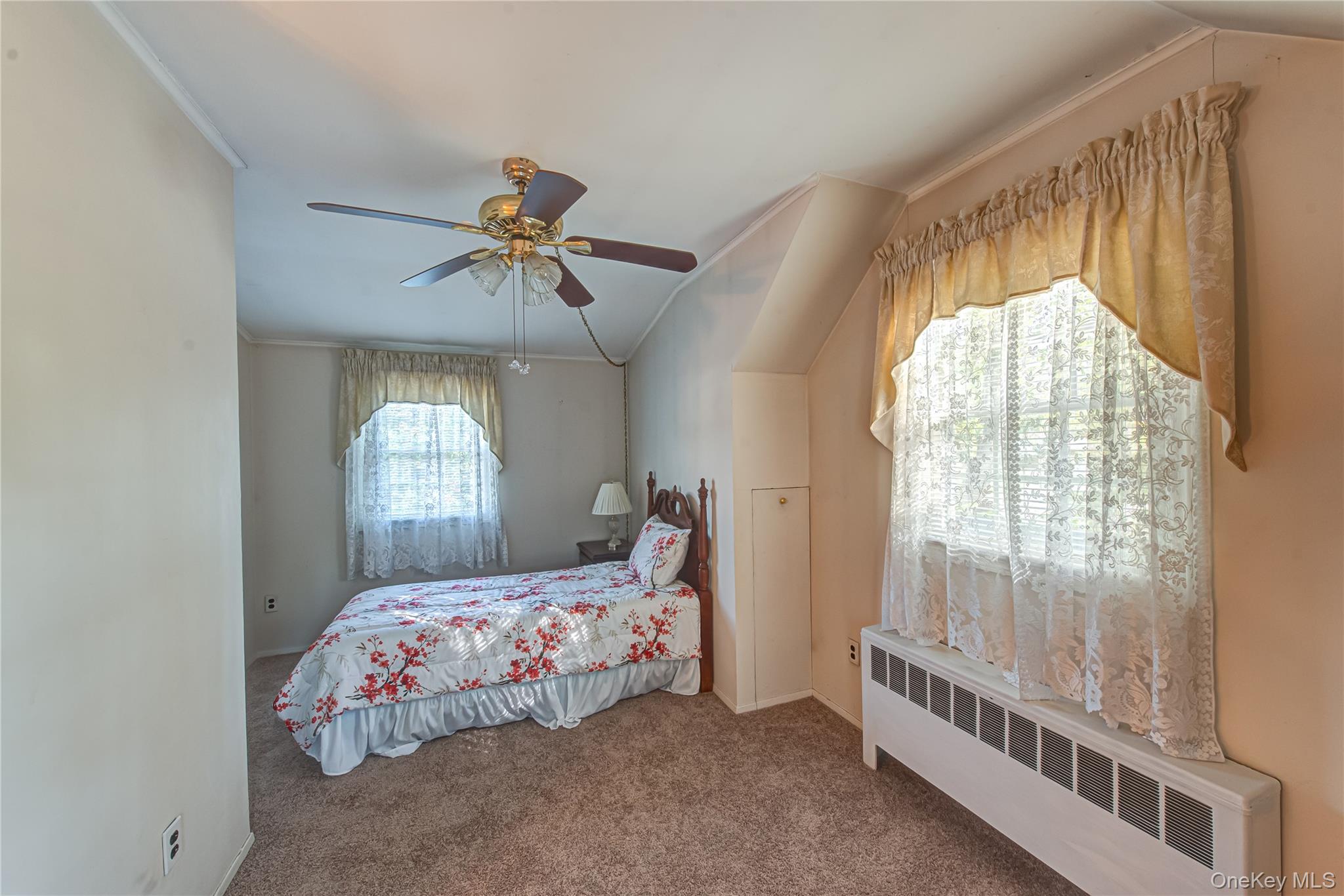 #16 photo, 7 Babe Ruth, Bay Shore , NY 11706