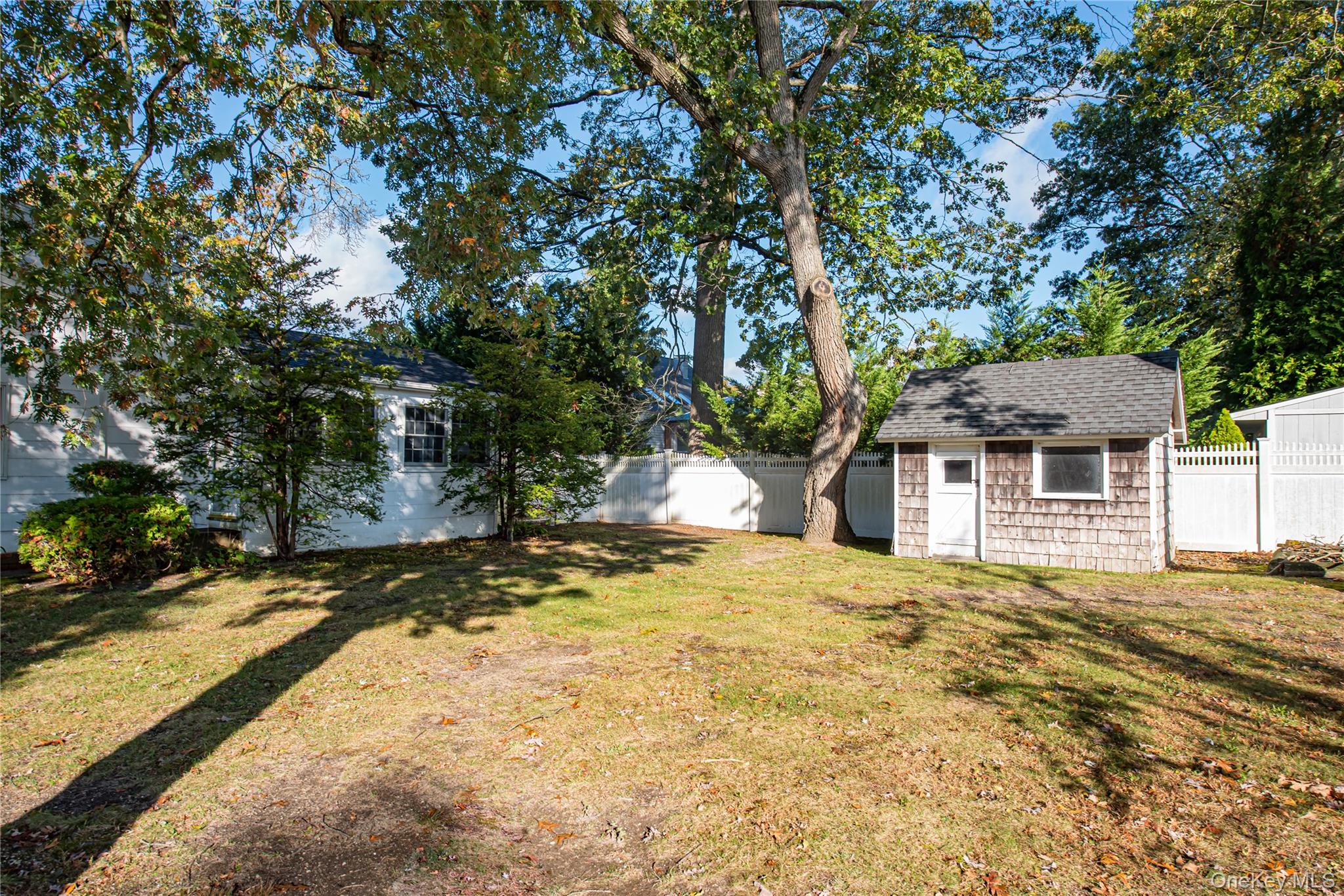 #20 photo, 7 Babe Ruth, Bay Shore , NY 11706