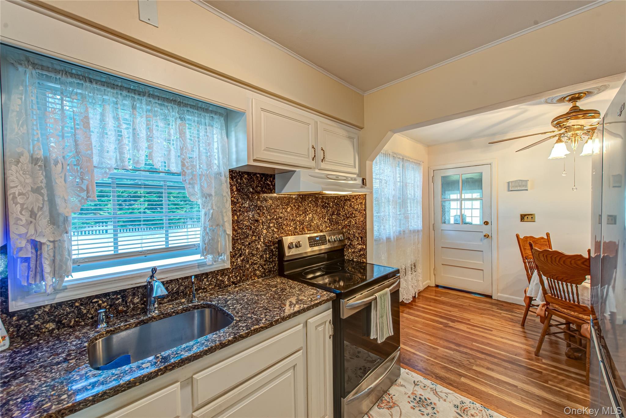 #6 photo, 7 Babe Ruth, Bay Shore , NY 11706