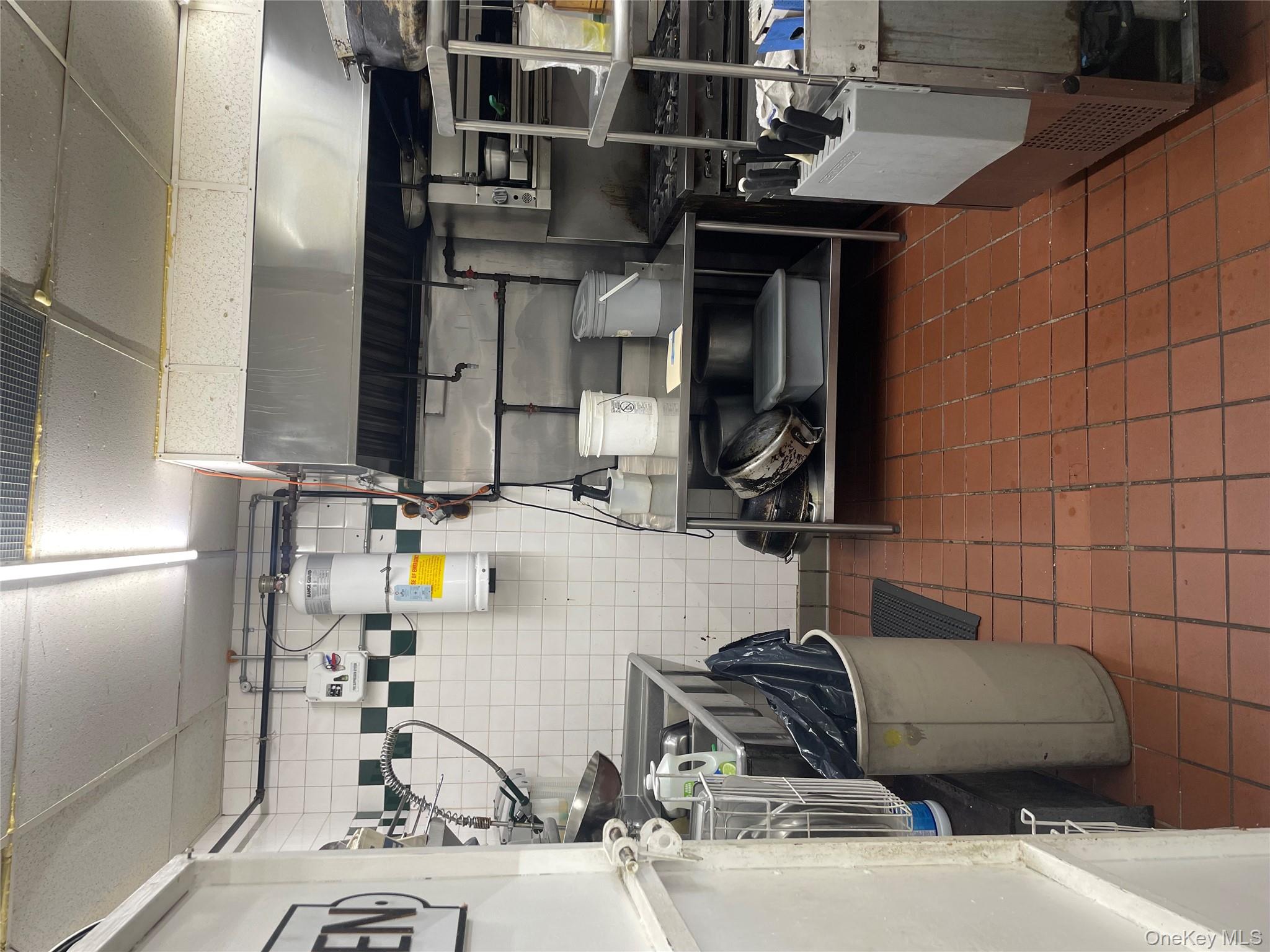 #7 photo, 1130 Zerega Avenue, ブロンクス区 Bronx , NY 10462