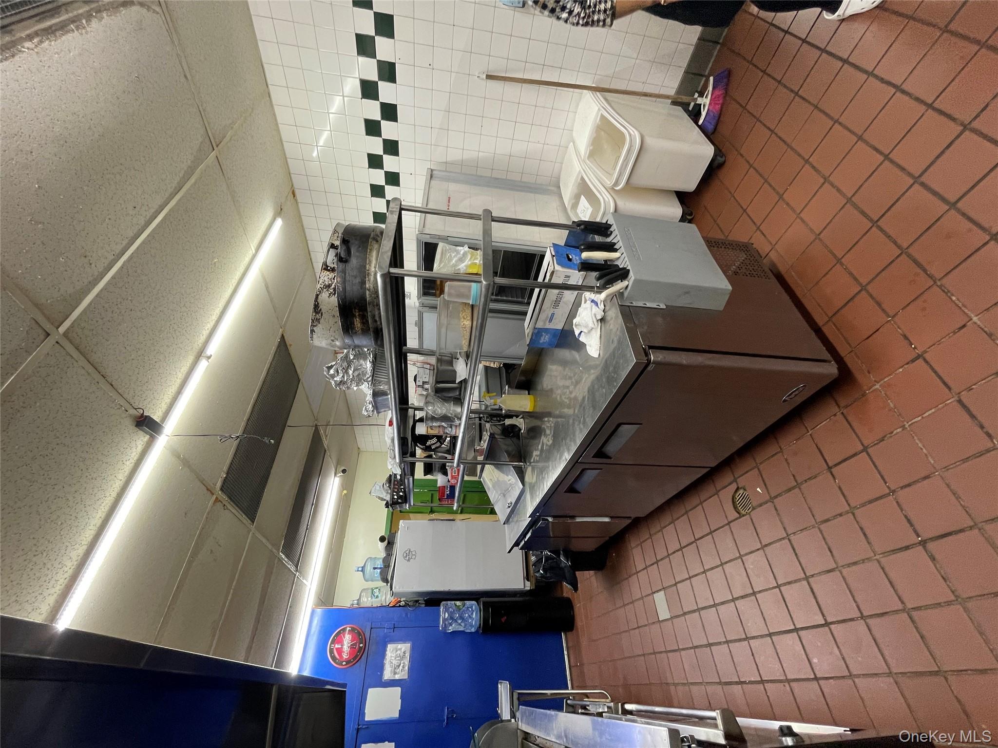 #8 photo, 1130 Zerega Avenue, ブロンクス区 Bronx , NY 10462