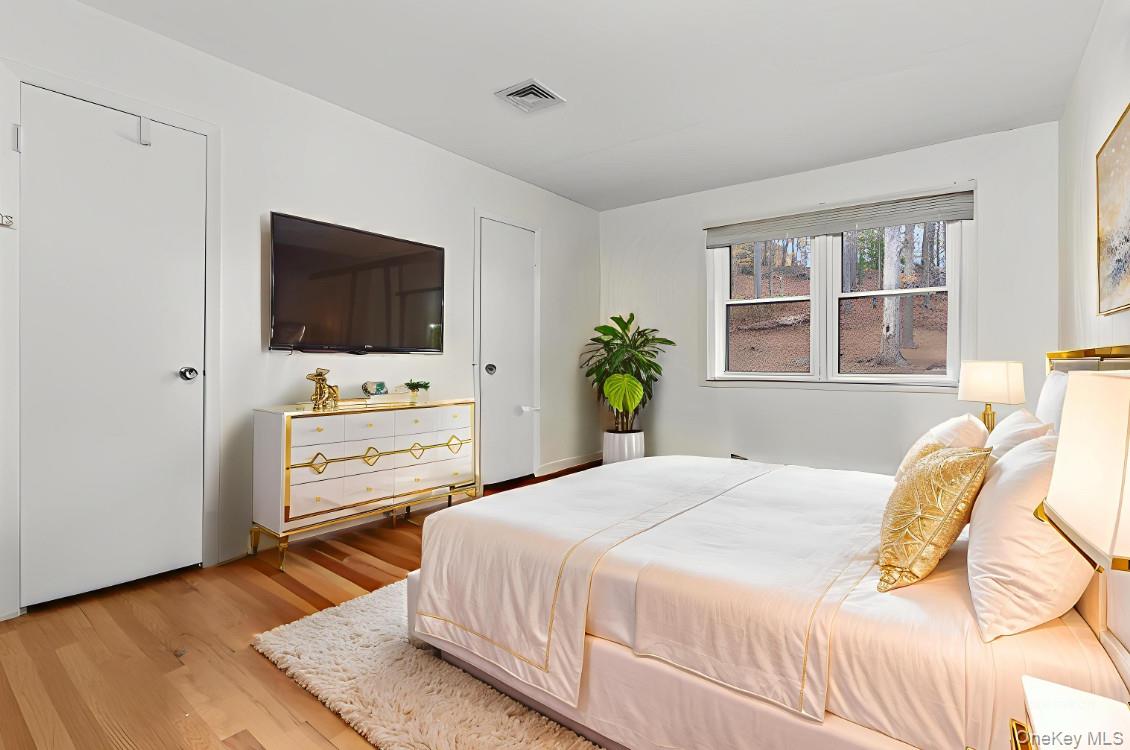 #9 photo, 56 Brandon Drive, Chappaqua , NY 10549