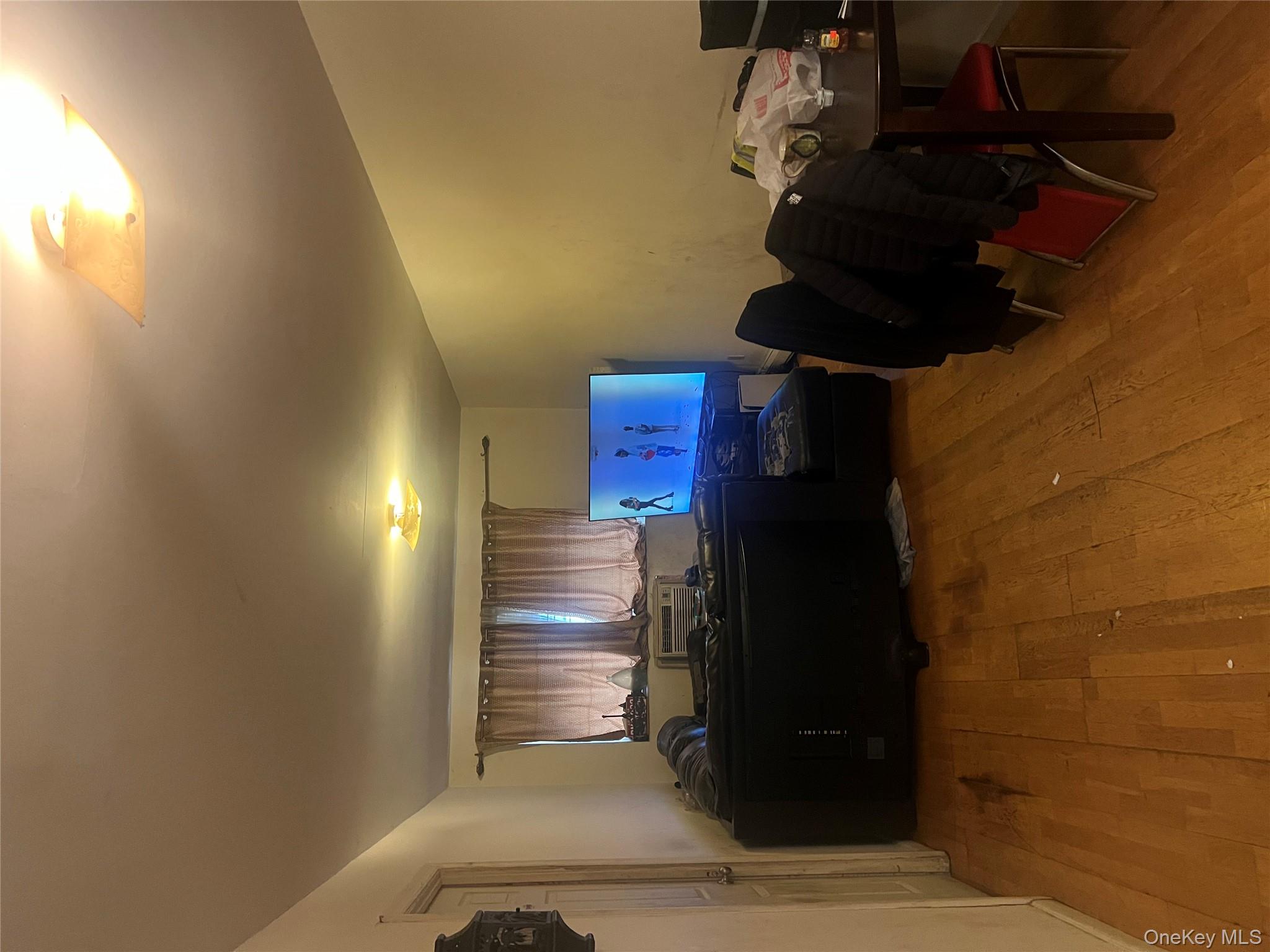 #3 photo, 3941 Laconia Avenue, ブロンクス区 Bronx , NY 10466