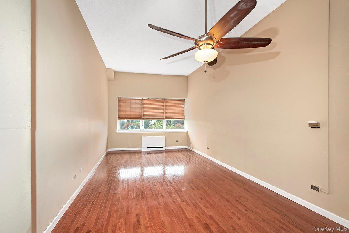 #12 photo, 1 Landmark Square, Port Chester , NY 10573