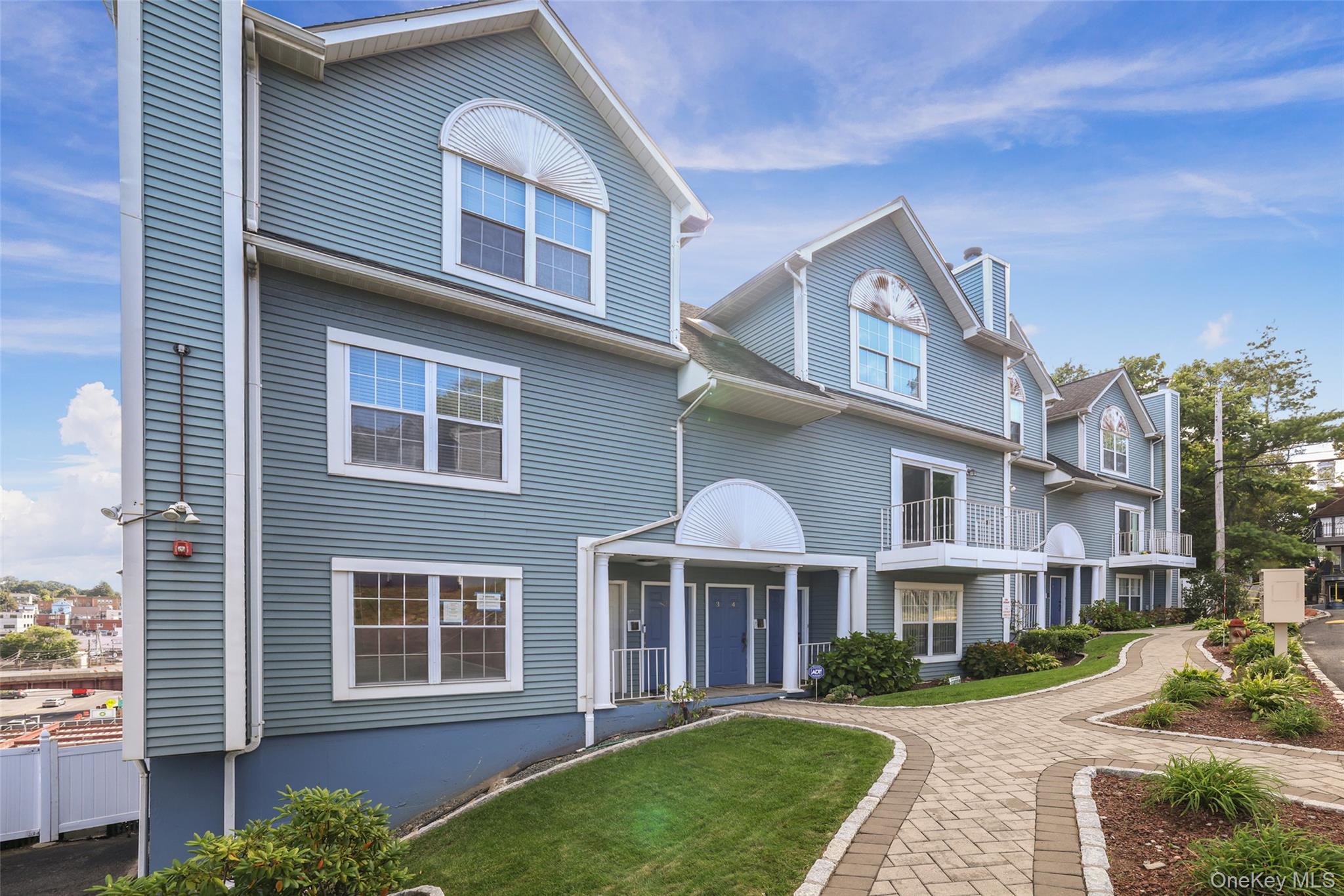 #1 photo, 2 Nob Hill Drive, Elmsford , NY 10523