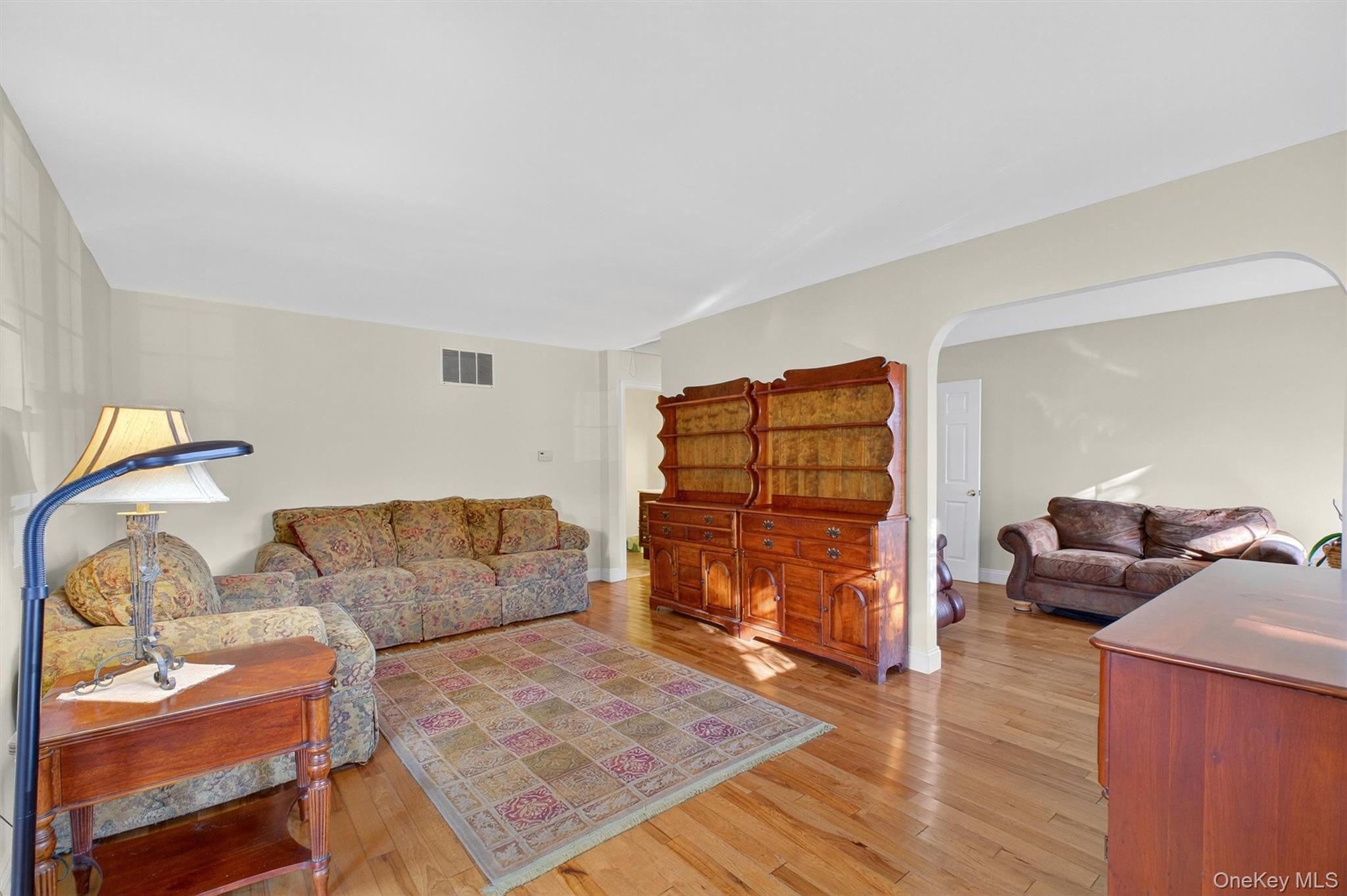 #4 photo, 48 Sunny Brook Circle, Highland , NY 12528