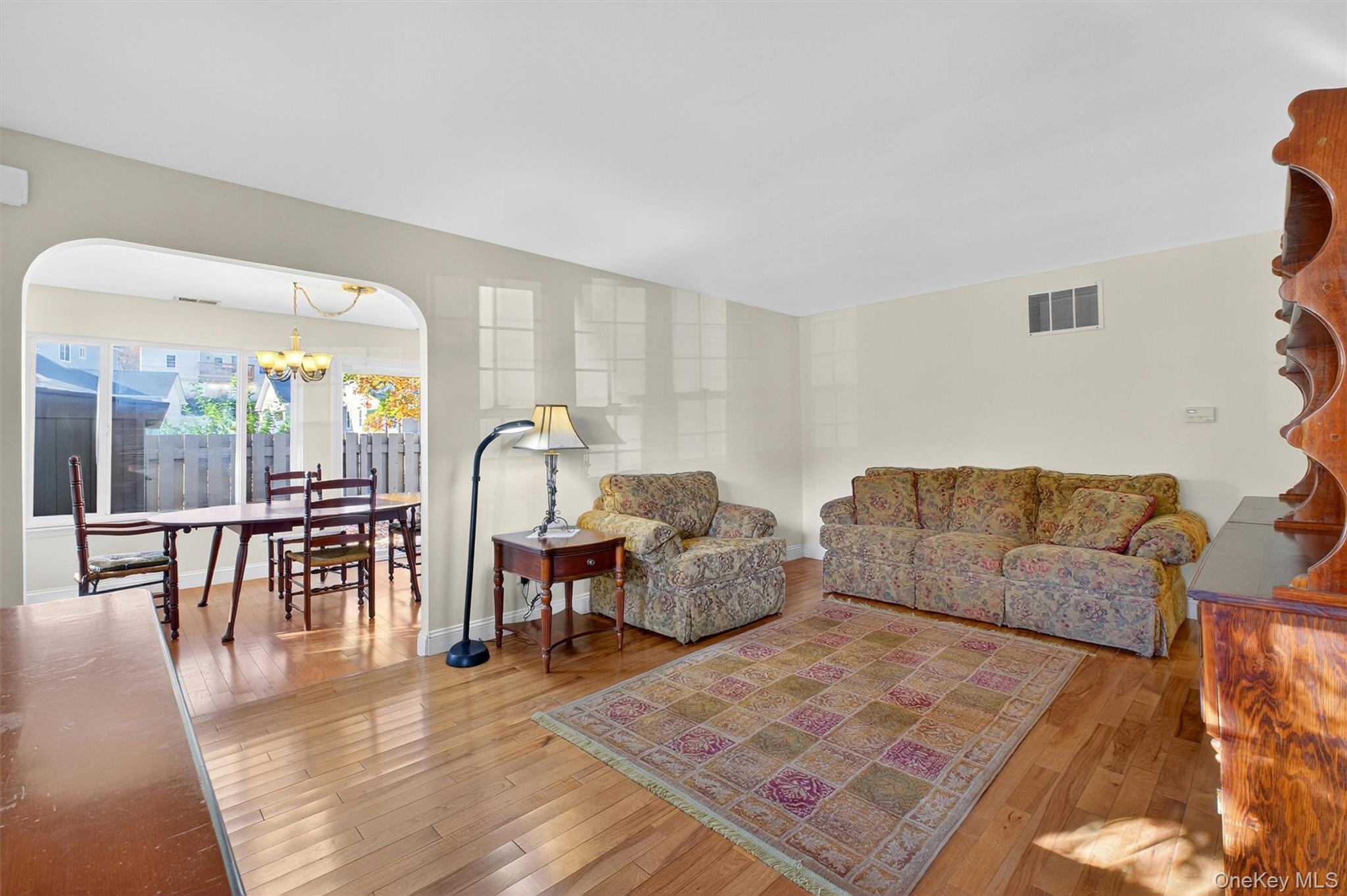 #6 photo, 48 Sunny Brook Circle, Highland , NY 12528