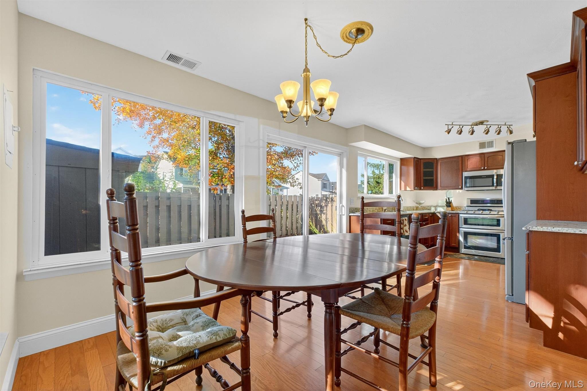 #8 photo, 48 Sunny Brook Circle, Highland , NY 12528