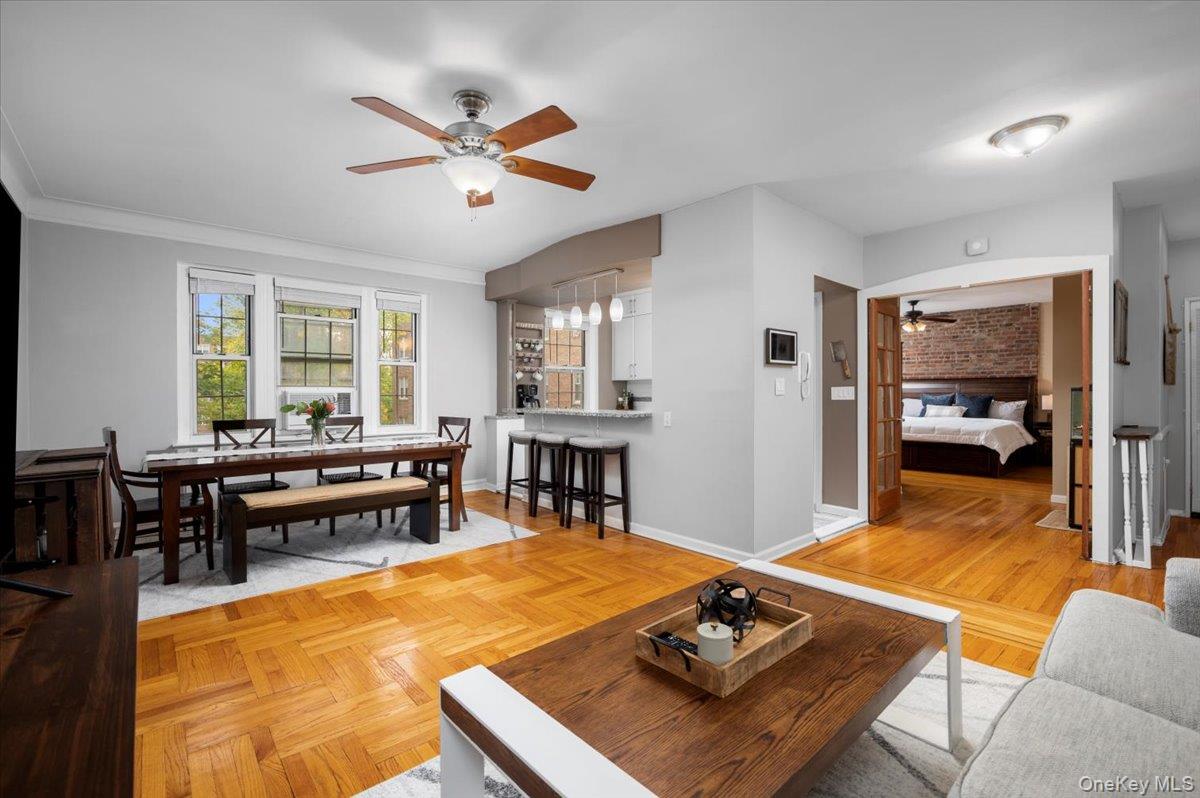 #5 photo, 21 N Chatsworth Avenue, Larchmont , NY 10538