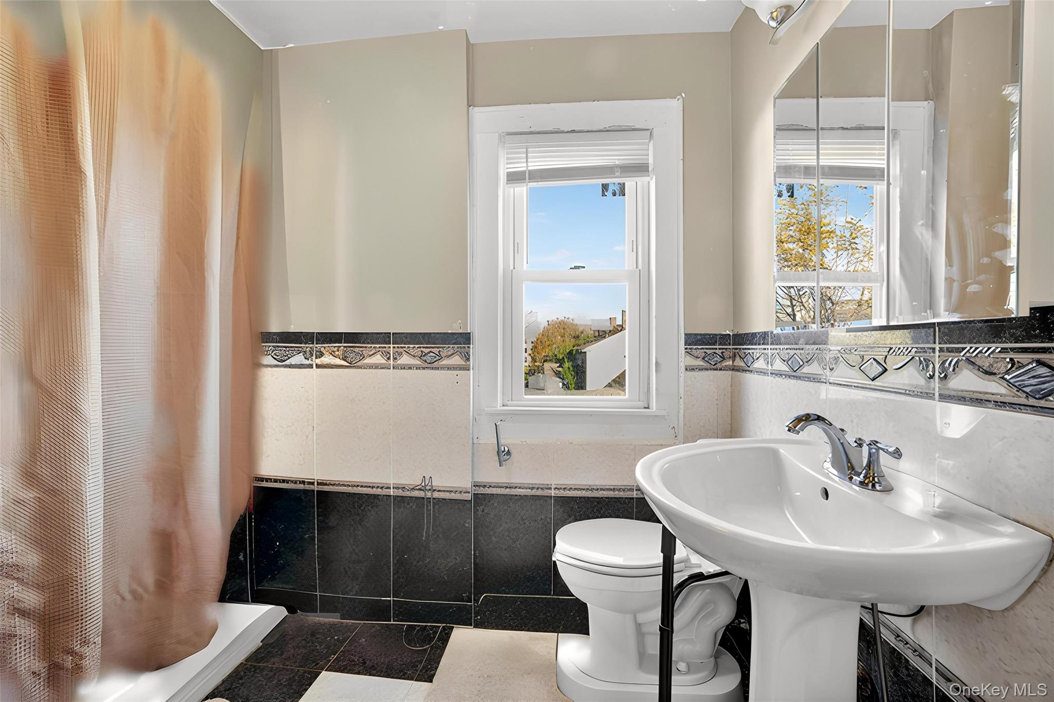 #11 photo, 17 Mount Joy Place, New Rochelle , NY 10801