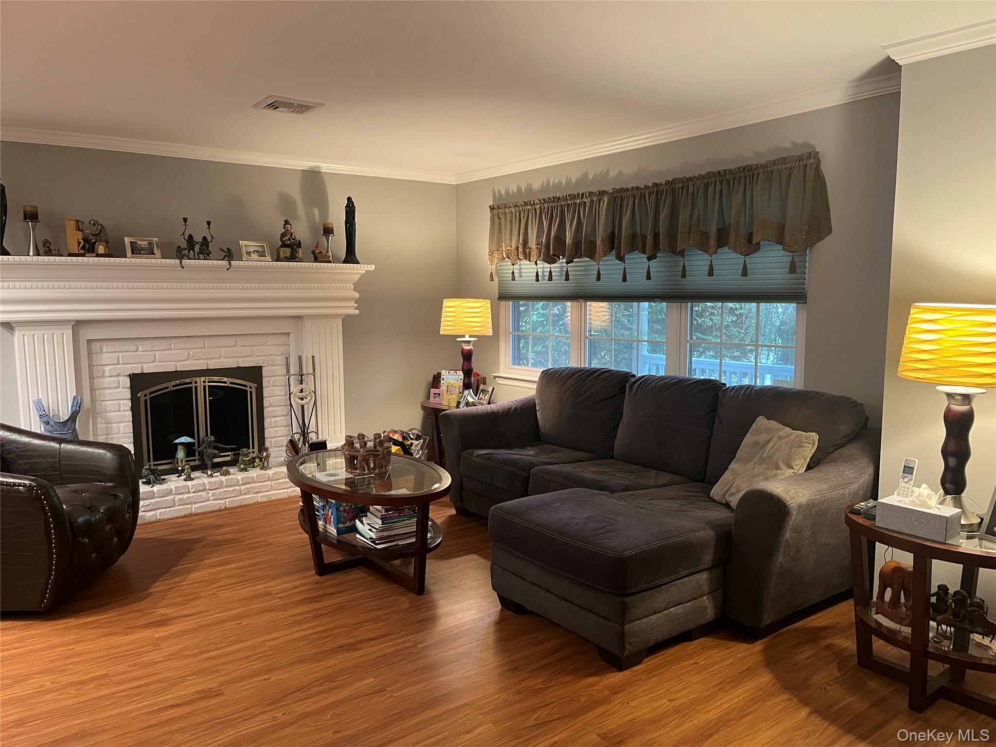 #2 photo, 194 Canterbury Drive, サフォーク郡 Ridge , NY 11961