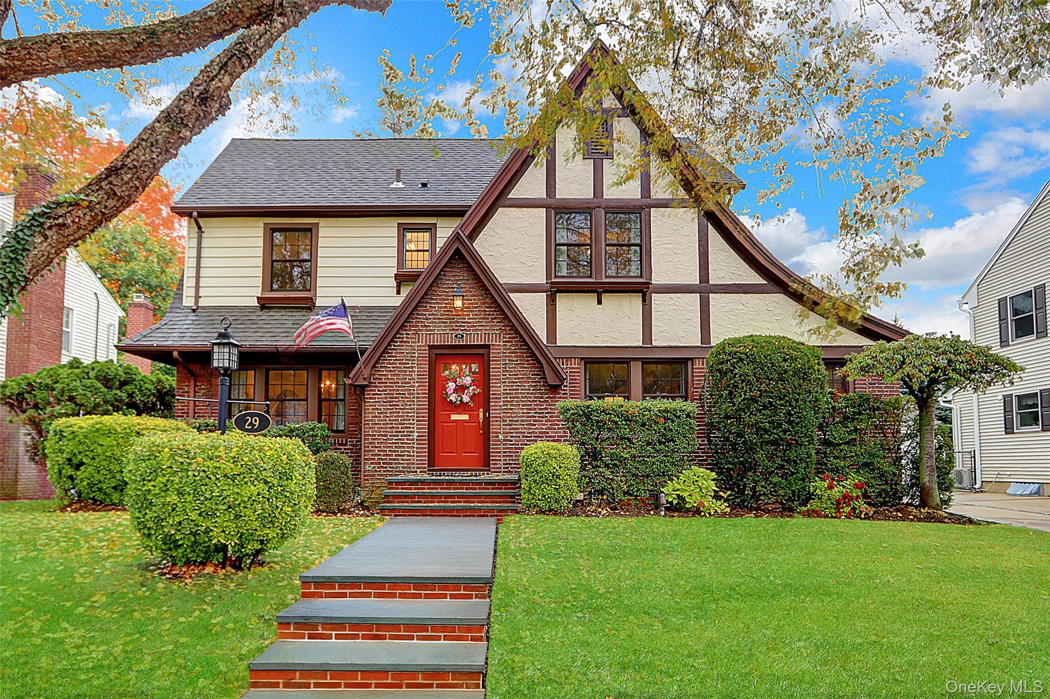 #1 photo, 29 Brixton Road, ナッソー郡 Garden City , NY 11530