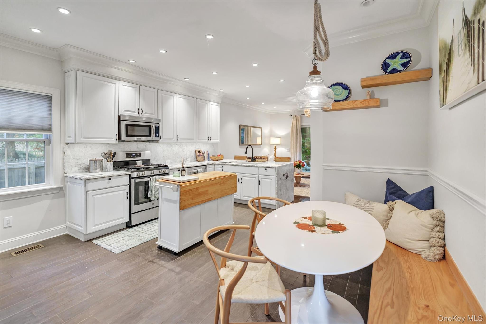 #5 photo, 188 South Country Road, サフォーク郡 Remsenburg , NY 11960