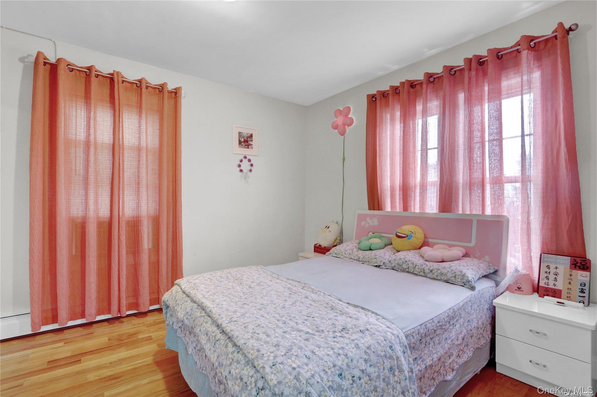 #11 photo, 14-11 111th Street, クイーンズ区 College Point , NY 11356