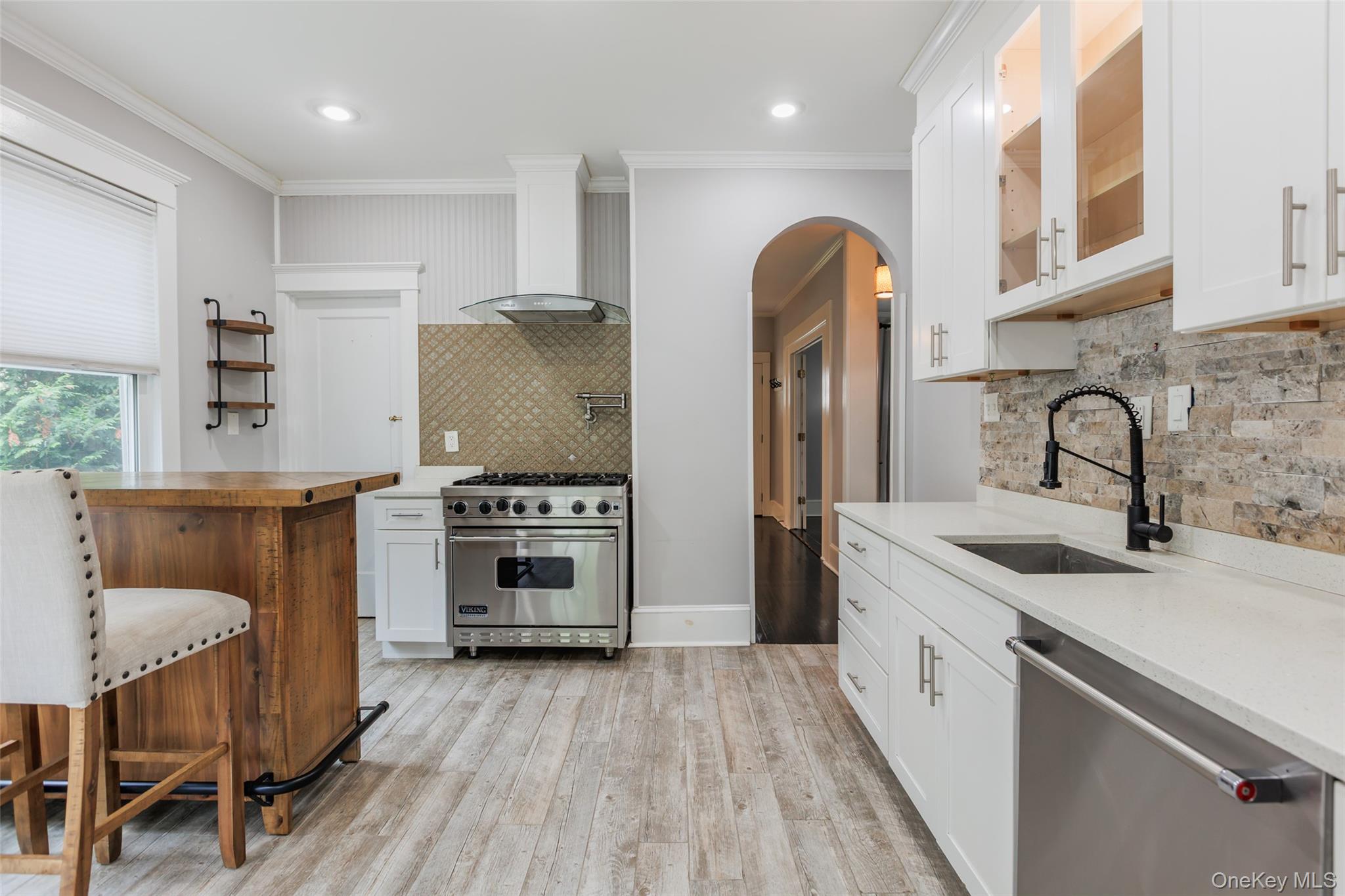 #10 photo, 60 Jackson Avenue, サフォーク郡 Huntington , NY 11743