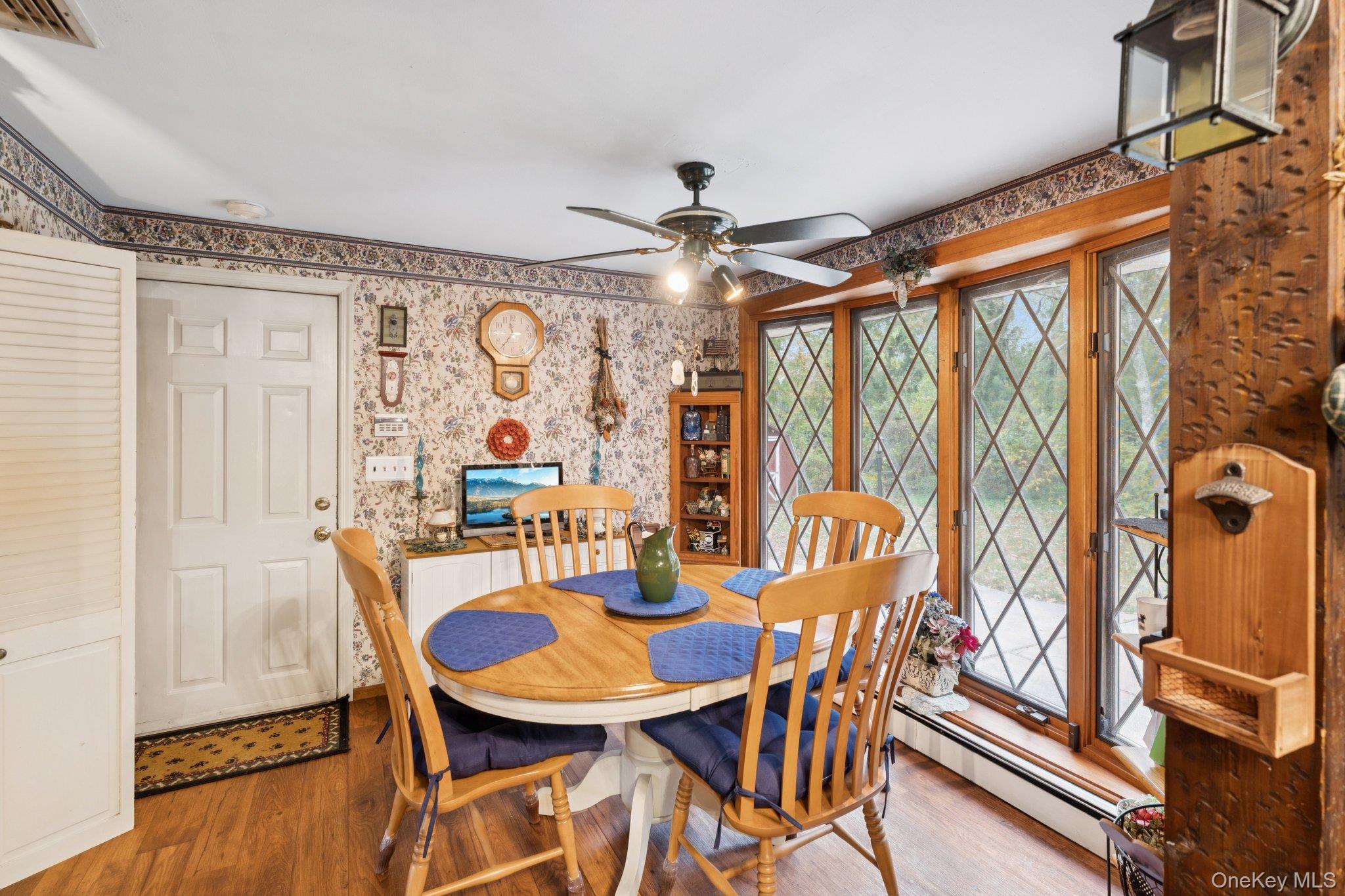 #11 photo, 186 Jamaica Avenue, Medford , NY 11763