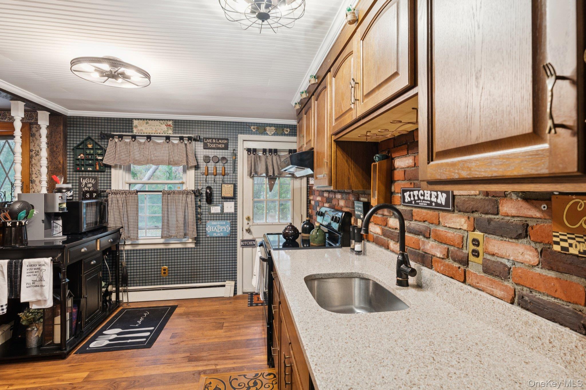 #14 photo, 186 Jamaica Avenue, Medford , NY 11763