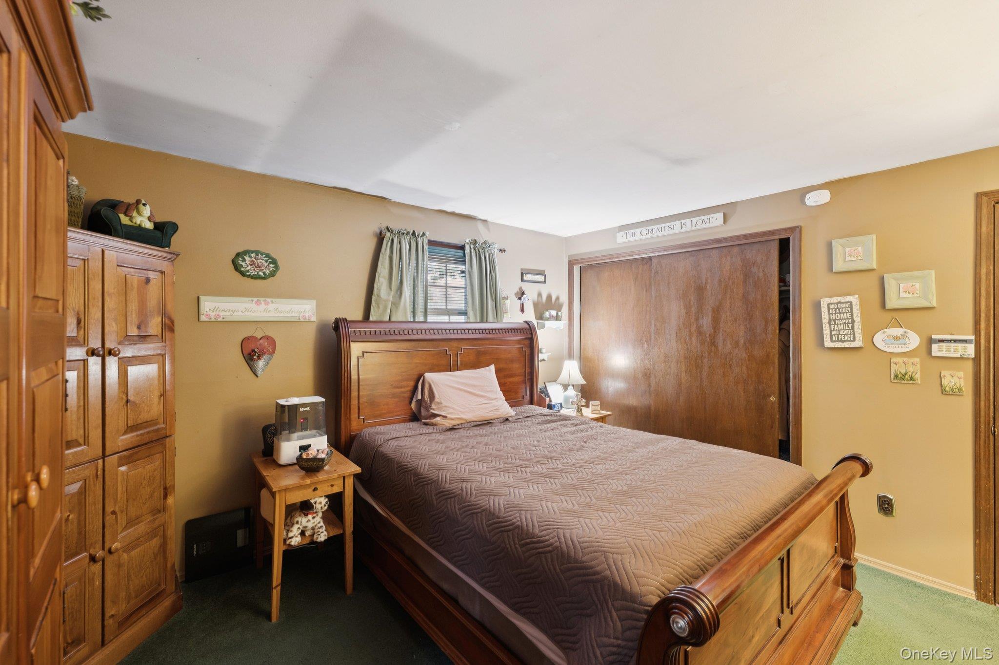 #18 photo, 186 Jamaica Avenue, Medford , NY 11763