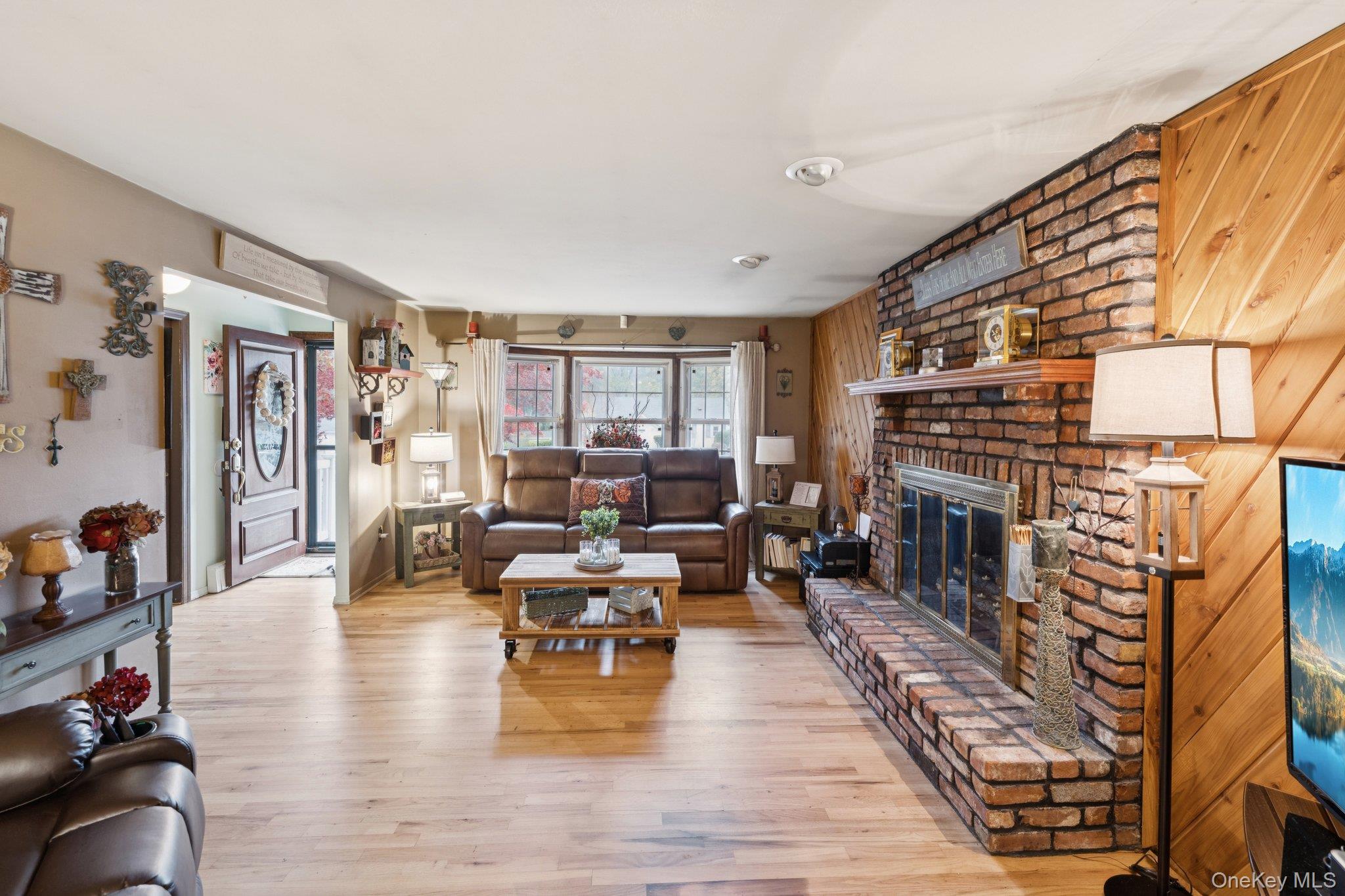 #6 photo, 186 Jamaica Avenue, Medford , NY 11763