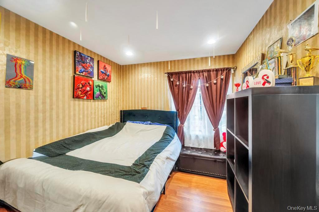 #13 photo, 2 Valley Greens Drive, ナッソー郡 Valley Stream , NY 11581