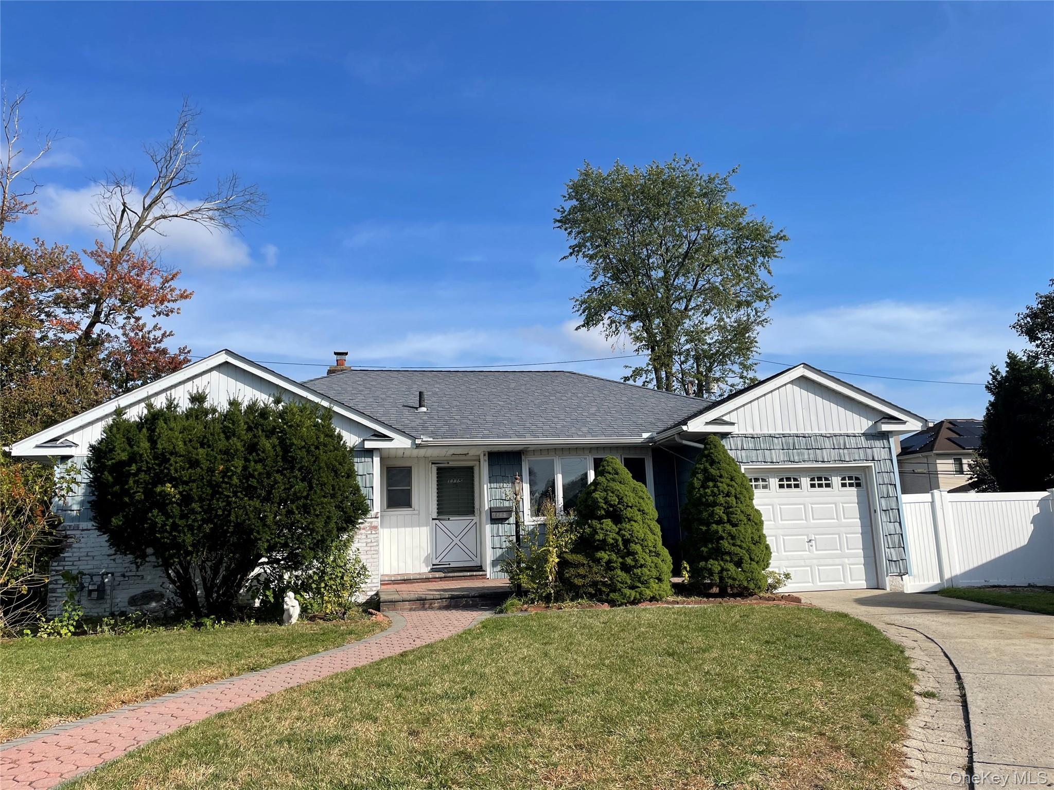 #1 photo, 1115 Agnes Court, ナッソー郡 Valley Stream , NY 11580