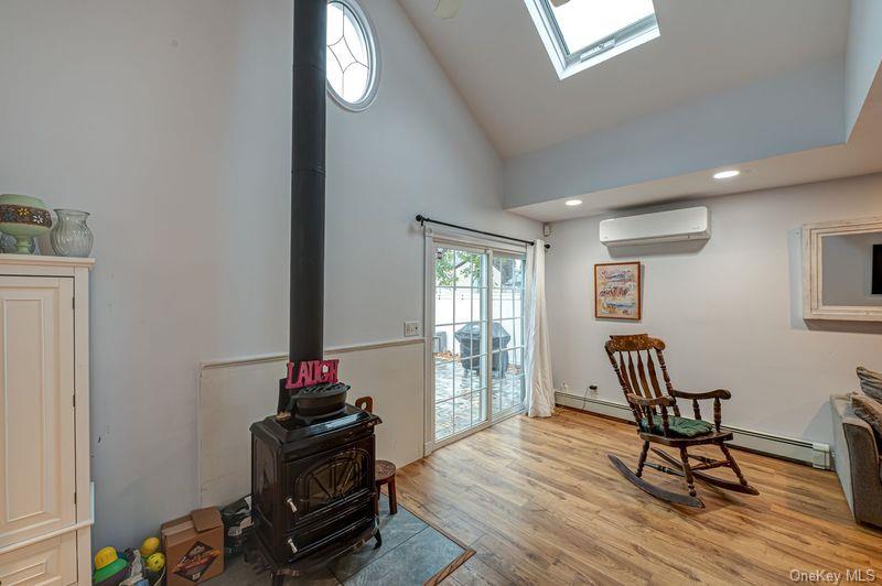 #6 photo, 219 Litchfield Avenue, Babylon , NY 11702