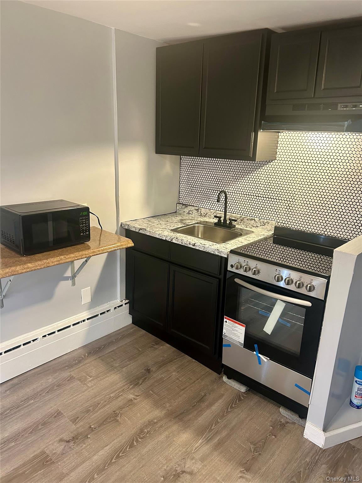 #10 photo, 85 E Valley Stream Boulevard, ナッソー郡 Valley Stream , NY 11580