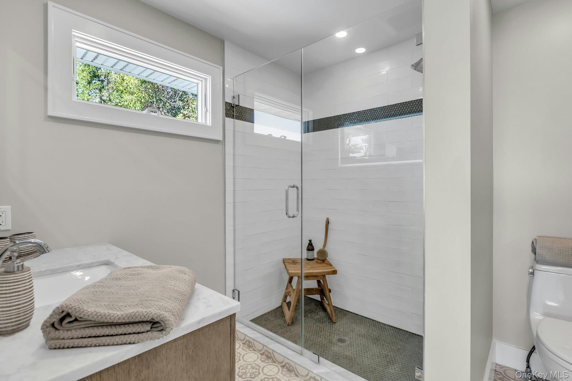 #19 photo, 270 Edgewater Avenue, Bayport , NY 11705