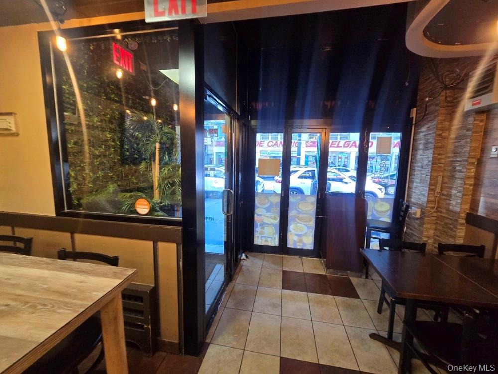 #14 photo, 79-09 Roosevelt Avenue, クイーンズ区 Jackson Heights , NY 11372