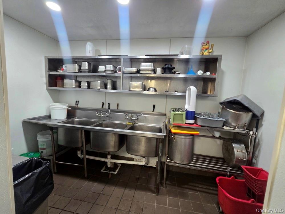 #19 photo, 79-09 Roosevelt Avenue, クイーンズ区 Jackson Heights , NY 11372