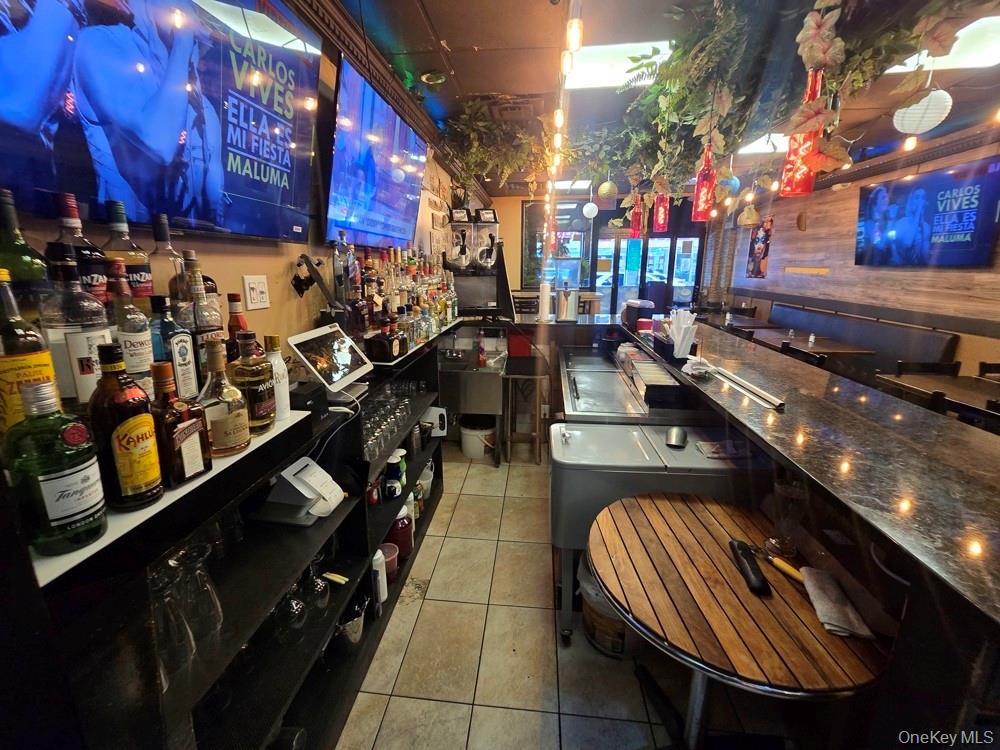 #5 photo, 79-09 Roosevelt Avenue, クイーンズ区 Jackson Heights , NY 11372