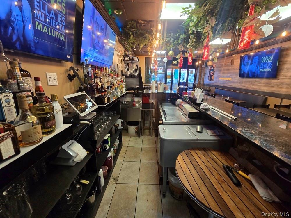 #6 photo, 79-09 Roosevelt Avenue, クイーンズ区 Jackson Heights , NY 11372