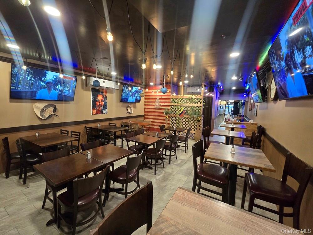 #8 photo, 79-09 Roosevelt Avenue, クイーンズ区 Jackson Heights , NY 11372