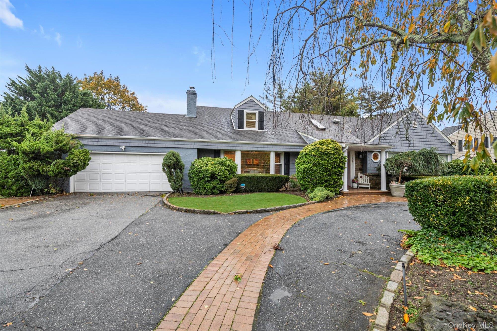 #1 photo, 1339 E Boxwood Drive, ナッソー郡 Hewlett Harbor , NY 11557