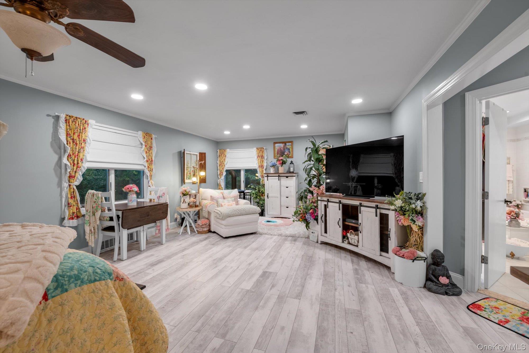 #15 photo, 1339 E Boxwood Drive, ナッソー郡 Hewlett Harbor , NY 11557