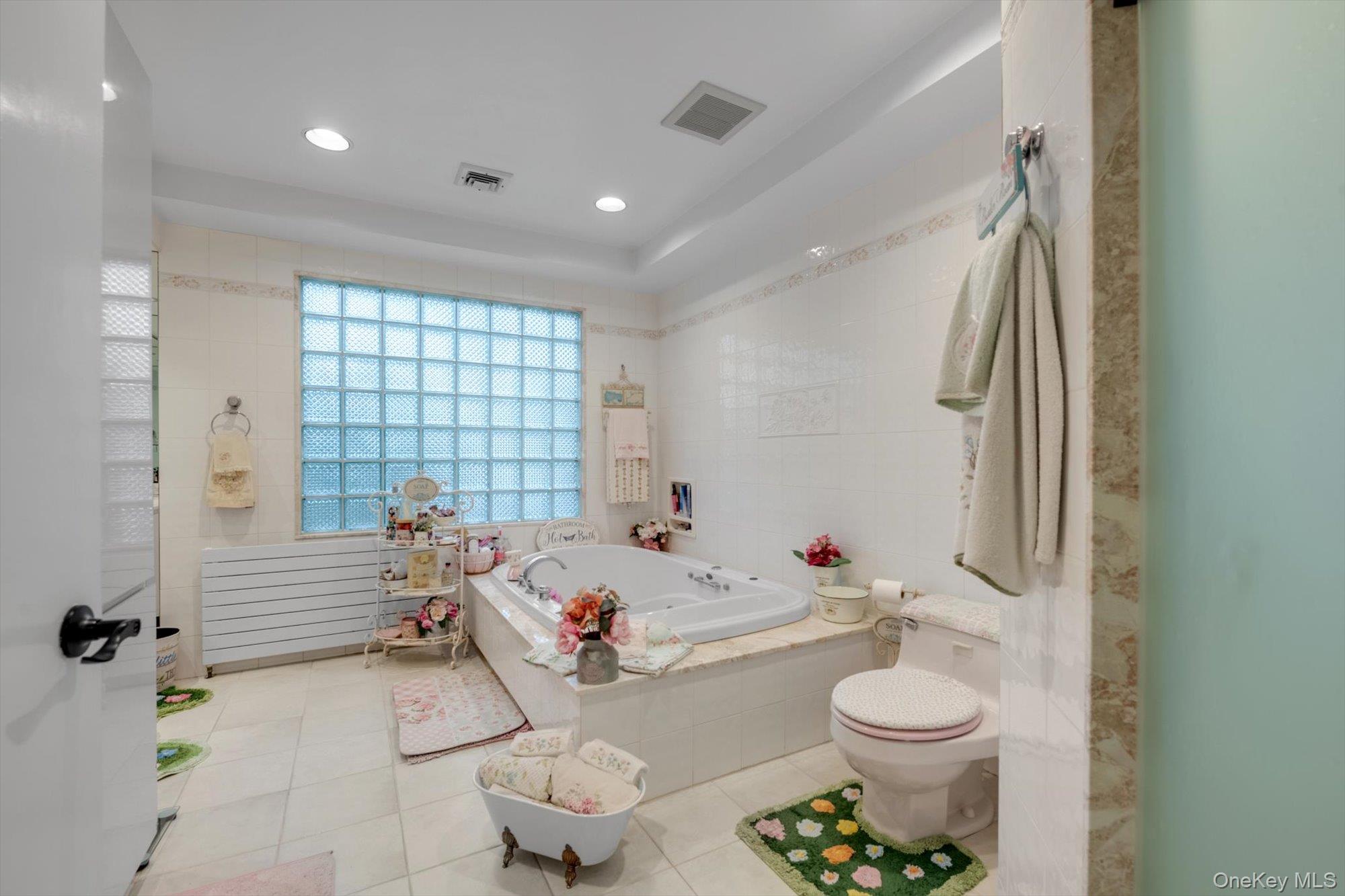 #16 photo, 1339 E Boxwood Drive, ナッソー郡 Hewlett Harbor , NY 11557