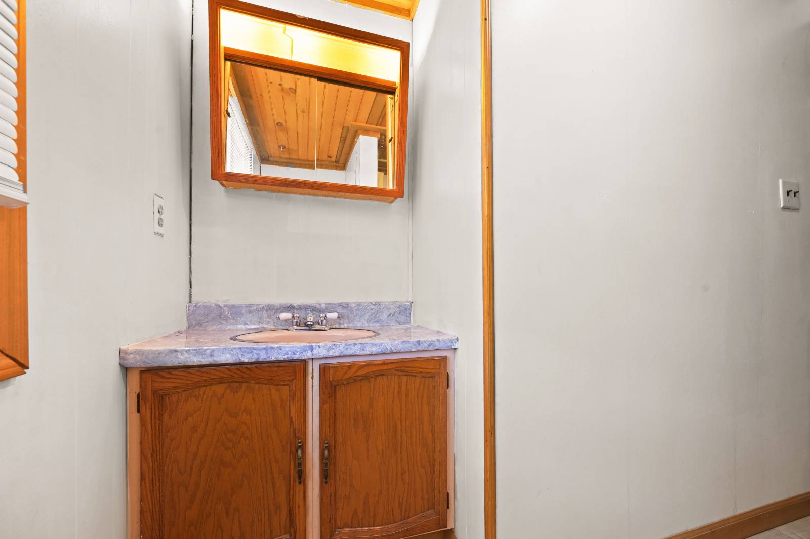 #41 photo, 419 Algerine St, Afton , NY 13730